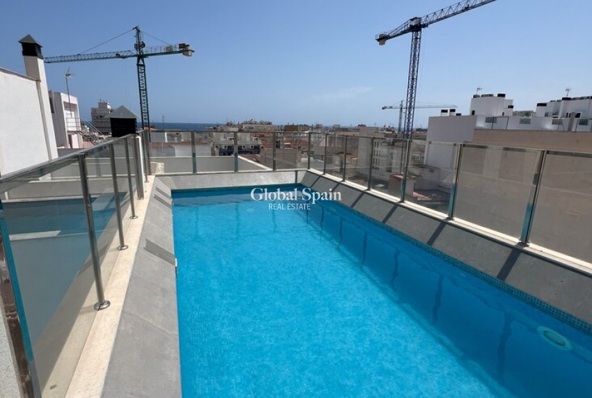 Resale - APARTMENT -
TORREVIEJA - Playa del Cura