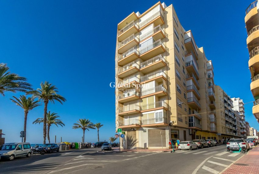 Resale - APARTMENT -
TORREVIEJA - Playa del Cura