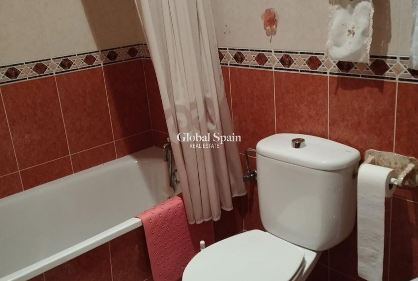 Resale - APARTMENT -
TORREVIEJA - Playa del Cura