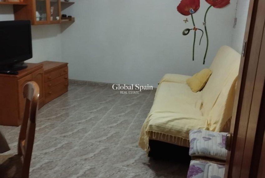 Resale - APARTMENT -
TORREVIEJA - Playa del Cura