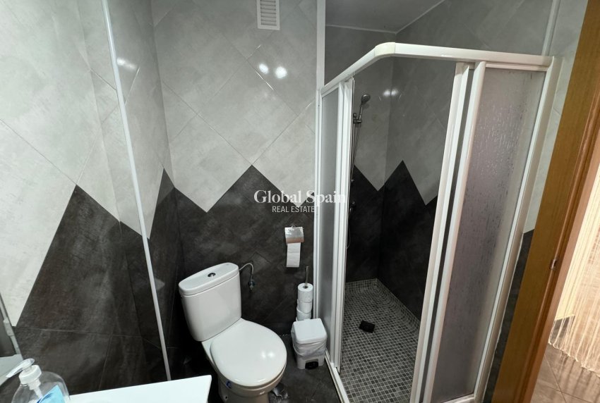 Resale - APARTMENT -
TORREVIEJA - Playa del Cura