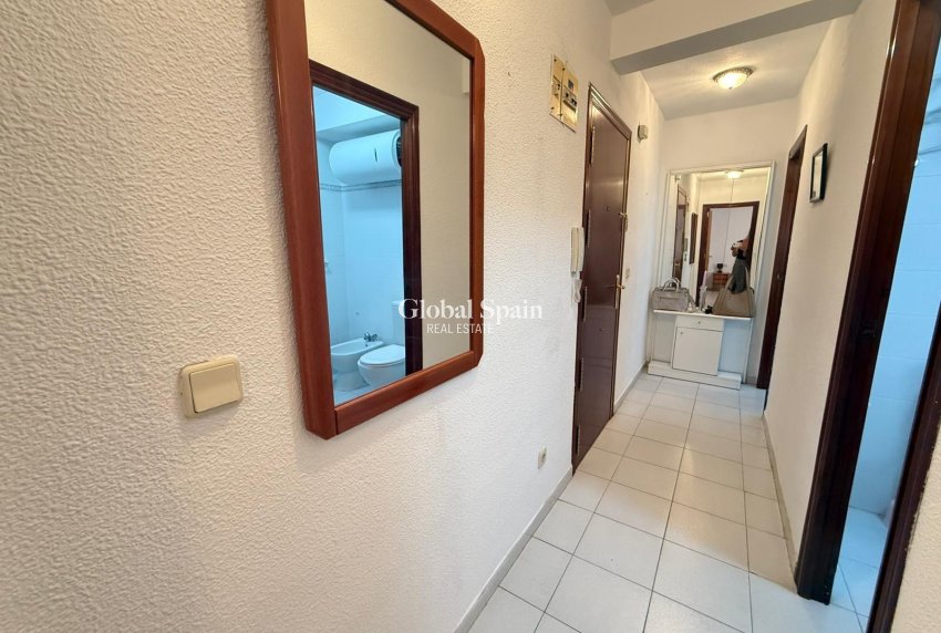 Resale - APARTMENT -
TORREVIEJA - Playa del Cura