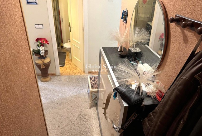 Resale - APARTMENT -
TORREVIEJA - Playa del Cura