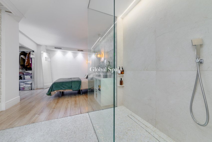 Resale - APARTMENT -
TORREVIEJA - Playa del Cura