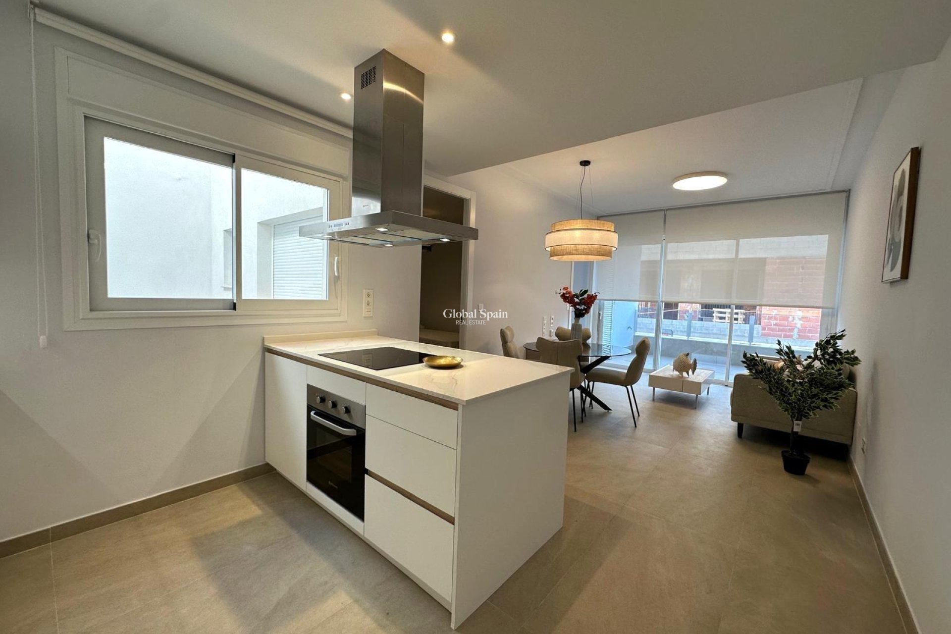 Resale - APARTMENT -
TORREVIEJA - Playa del Cura