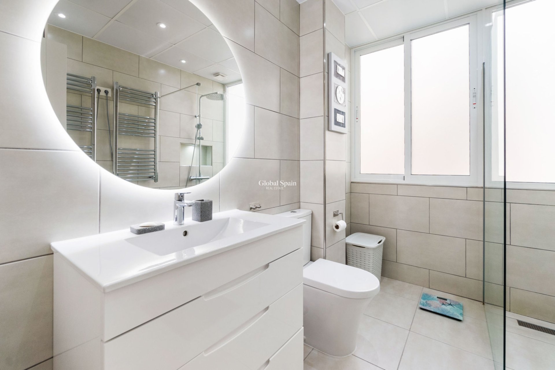 Resale - APARTMENT -
TORREVIEJA - Playa del Cura