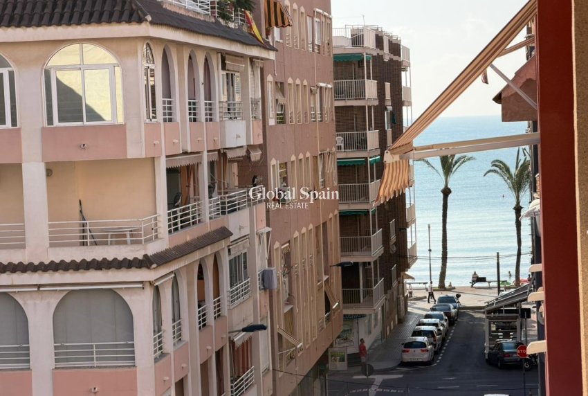 Resale - APARTMENT -
TORREVIEJA - Playa del Cura