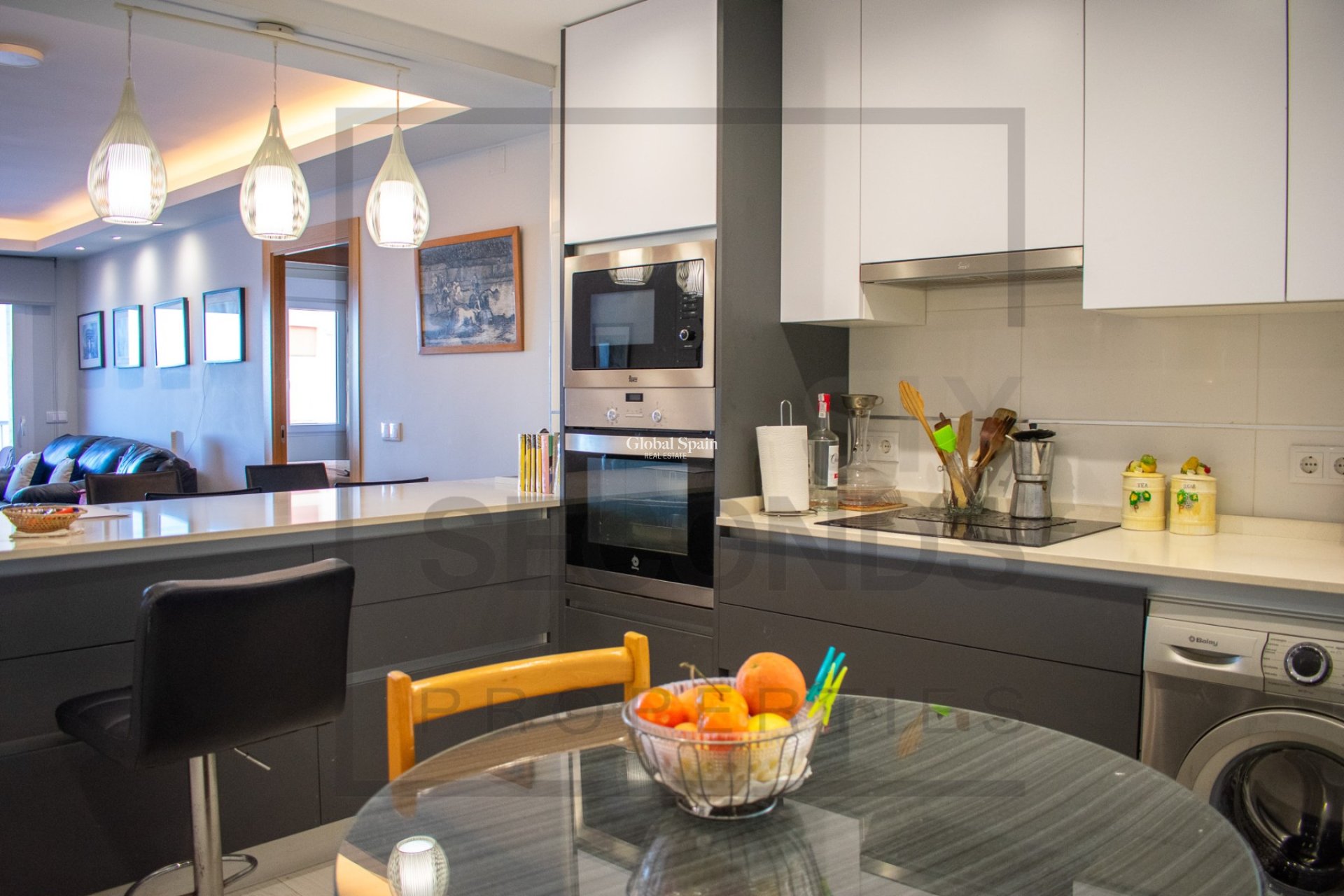 Resale - APARTMENT -
TORREVIEJA - Playa del Cura