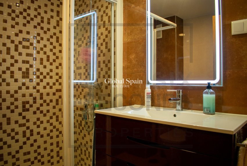 Resale - APARTMENT -
TORREVIEJA - Playa del Cura