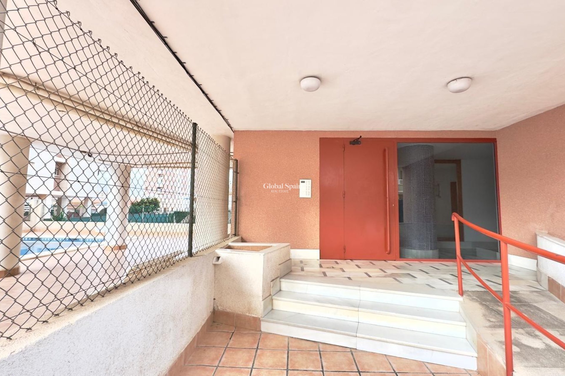 Resale - APARTMENT -
TORREVIEJA - Playa del Cura
