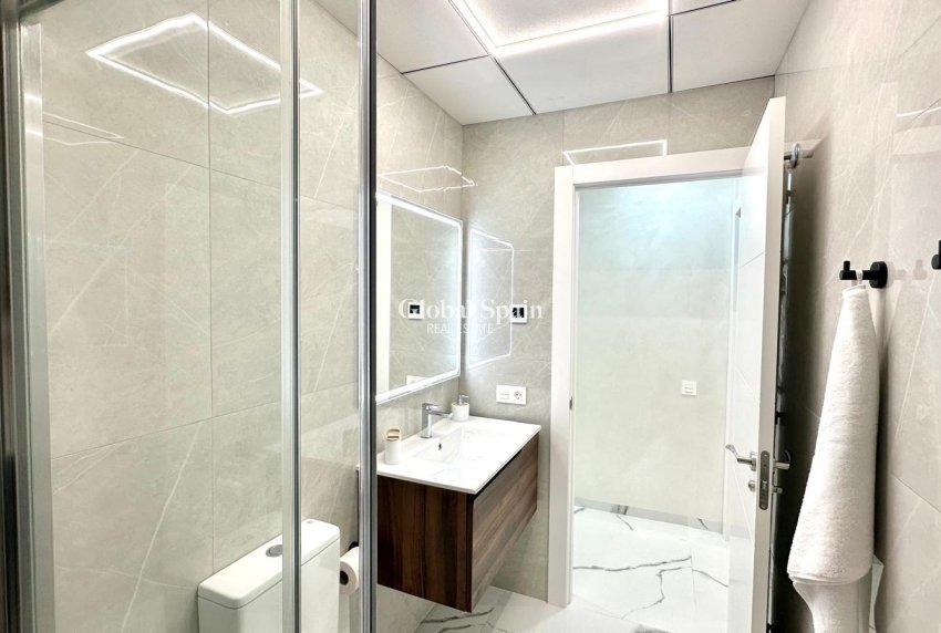 Resale - APARTMENT -
TORREVIEJA - Playa del Cura