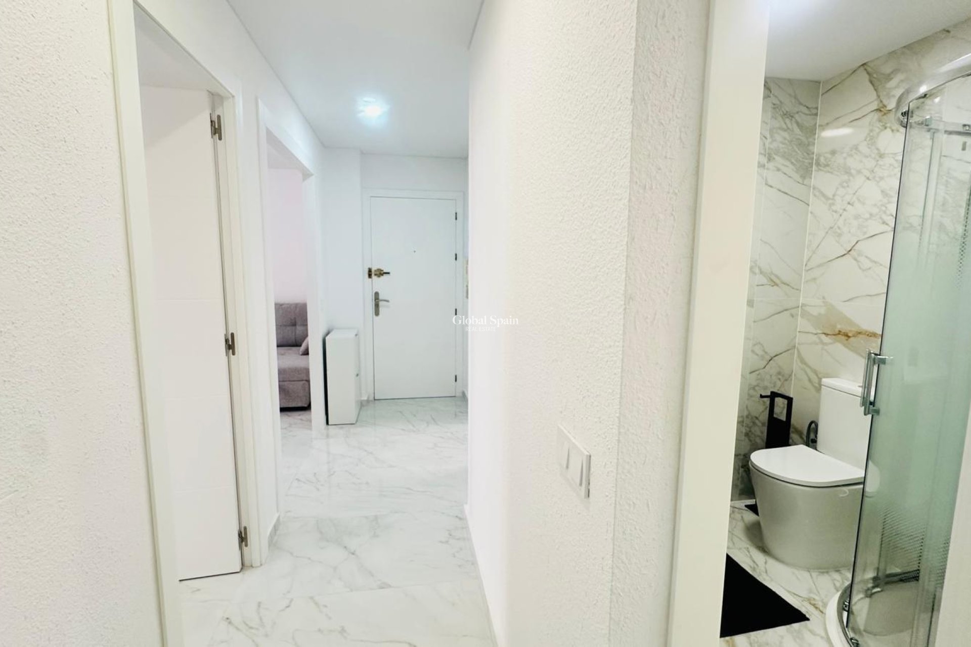 Resale - APARTMENT -
TORREVIEJA - Playa del Cura