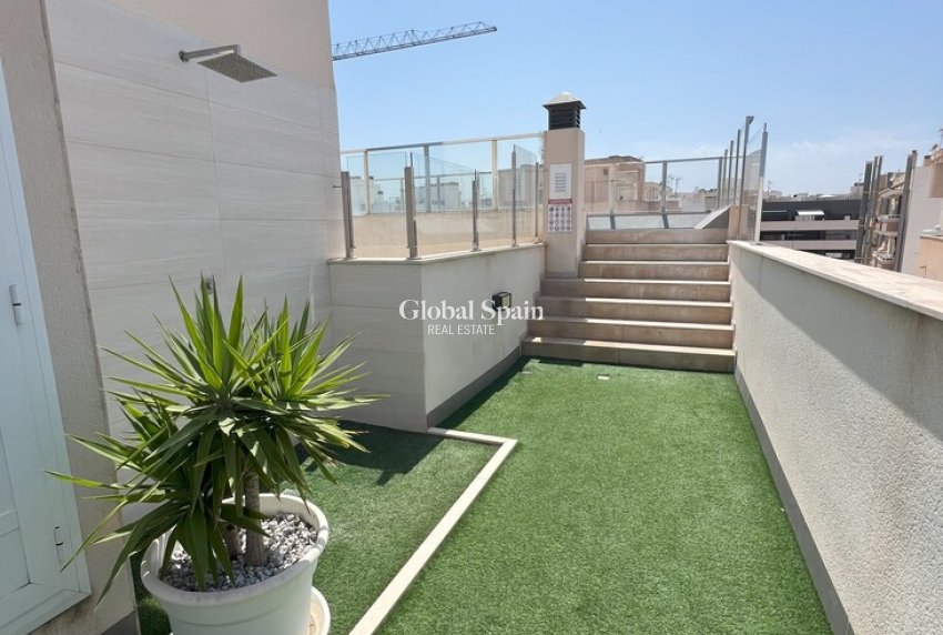 Resale - APARTMENT -
TORREVIEJA - Playa del Cura
