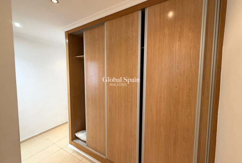 Resale - APARTMENT -
TORREVIEJA - Playa del Cura