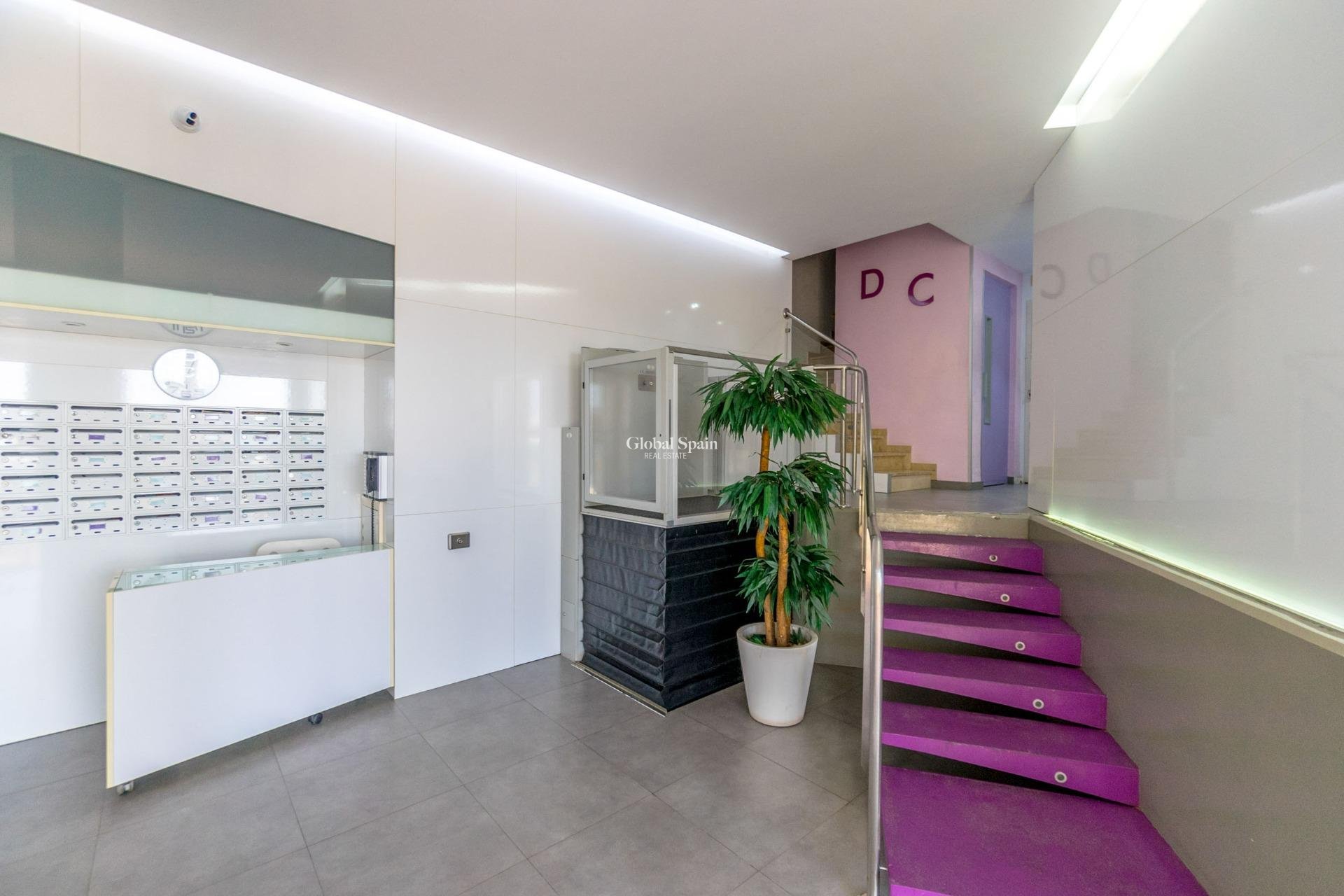 Resale - APARTMENT -
TORREVIEJA - Playa del Cura