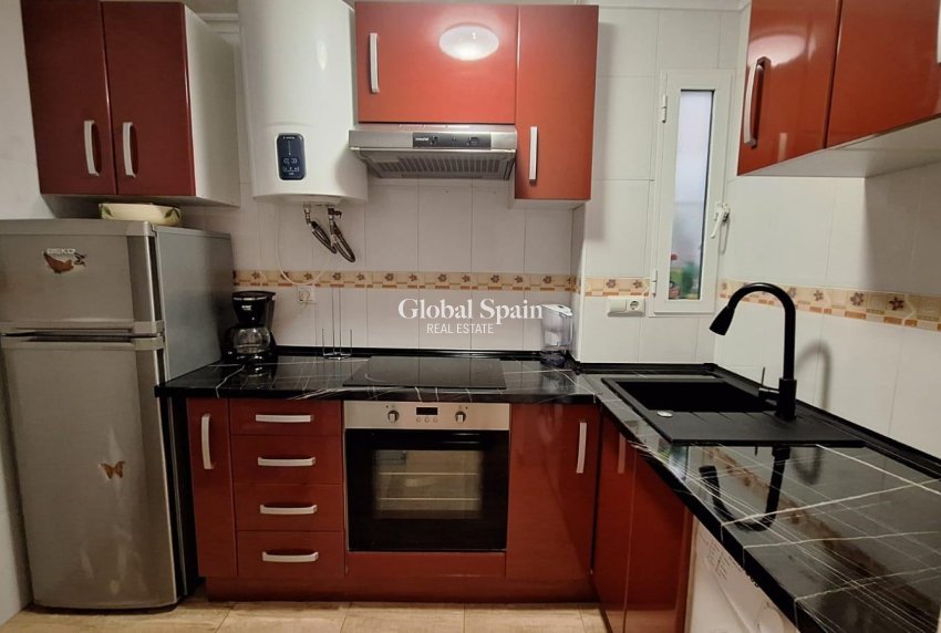 Resale - APARTMENT -
TORREVIEJA - Playa del Cura