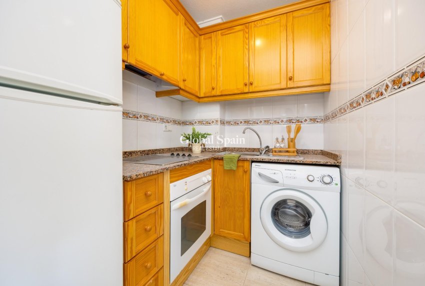 Resale - APARTMENT -
TORREVIEJA - Playa del Cura