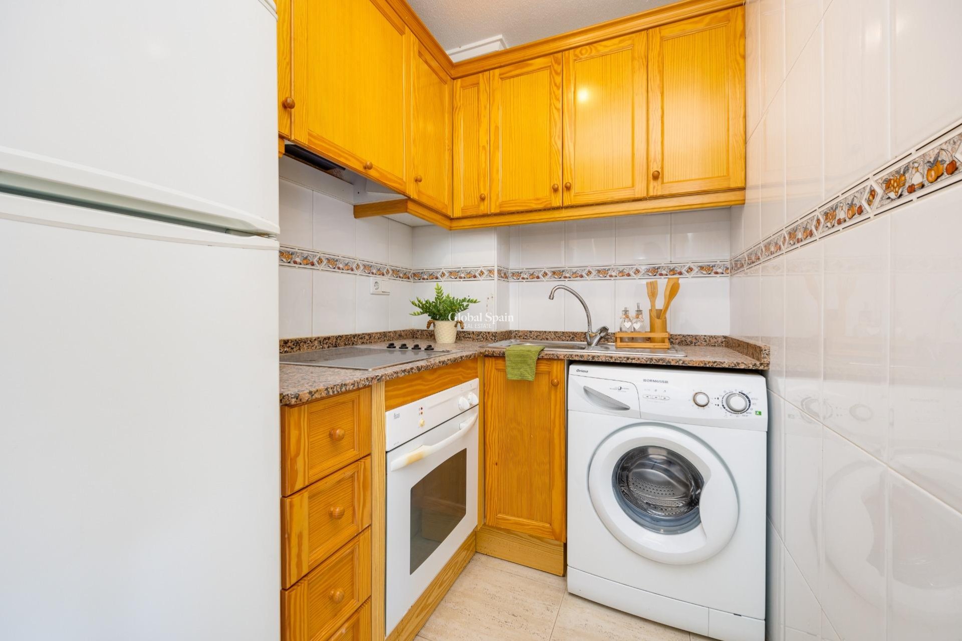 Resale - APARTMENT -
TORREVIEJA - Playa del Cura