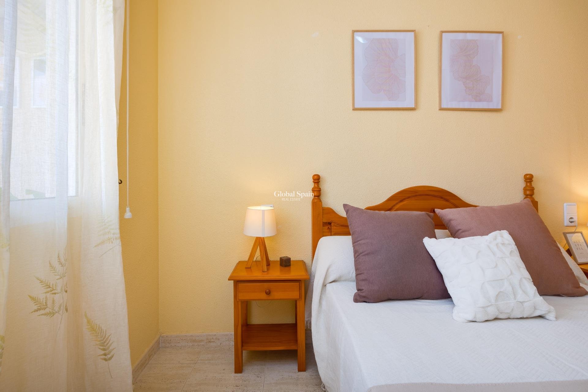 Resale - APARTMENT -
TORREVIEJA - Playa del Cura