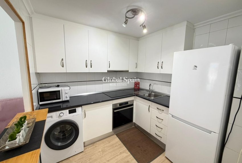 Resale - APARTMENT -
TORREVIEJA - Playa del Cura