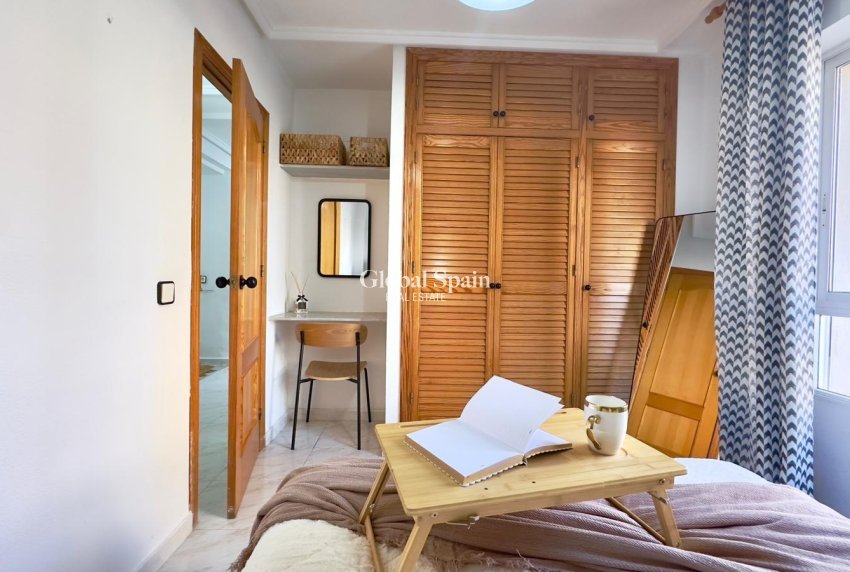 Resale - APARTMENT -
TORREVIEJA - Playa del Cura