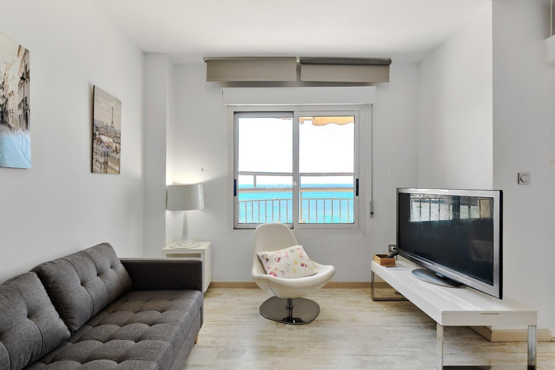 Resale - APARTMENT -
TORREVIEJA - Playa del Cura