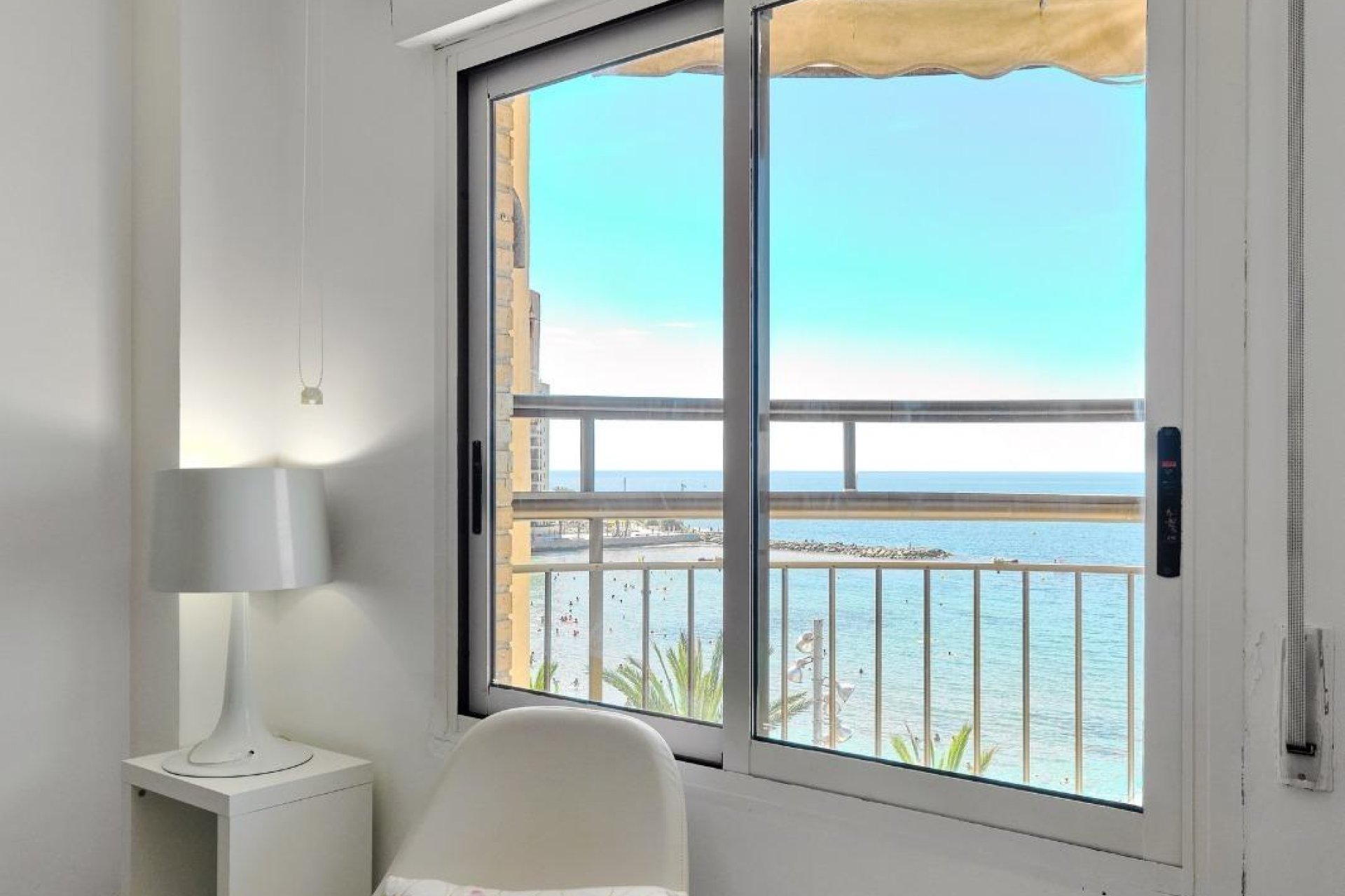 Resale - APARTMENT -
TORREVIEJA - Playa del Cura