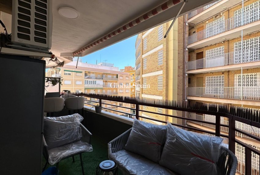 Resale - APARTMENT -
TORREVIEJA - Playa del Cura