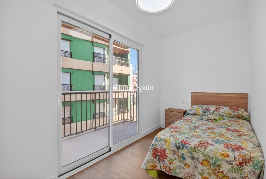 Resale - APARTMENT -
TORREVIEJA - Playa del Cura