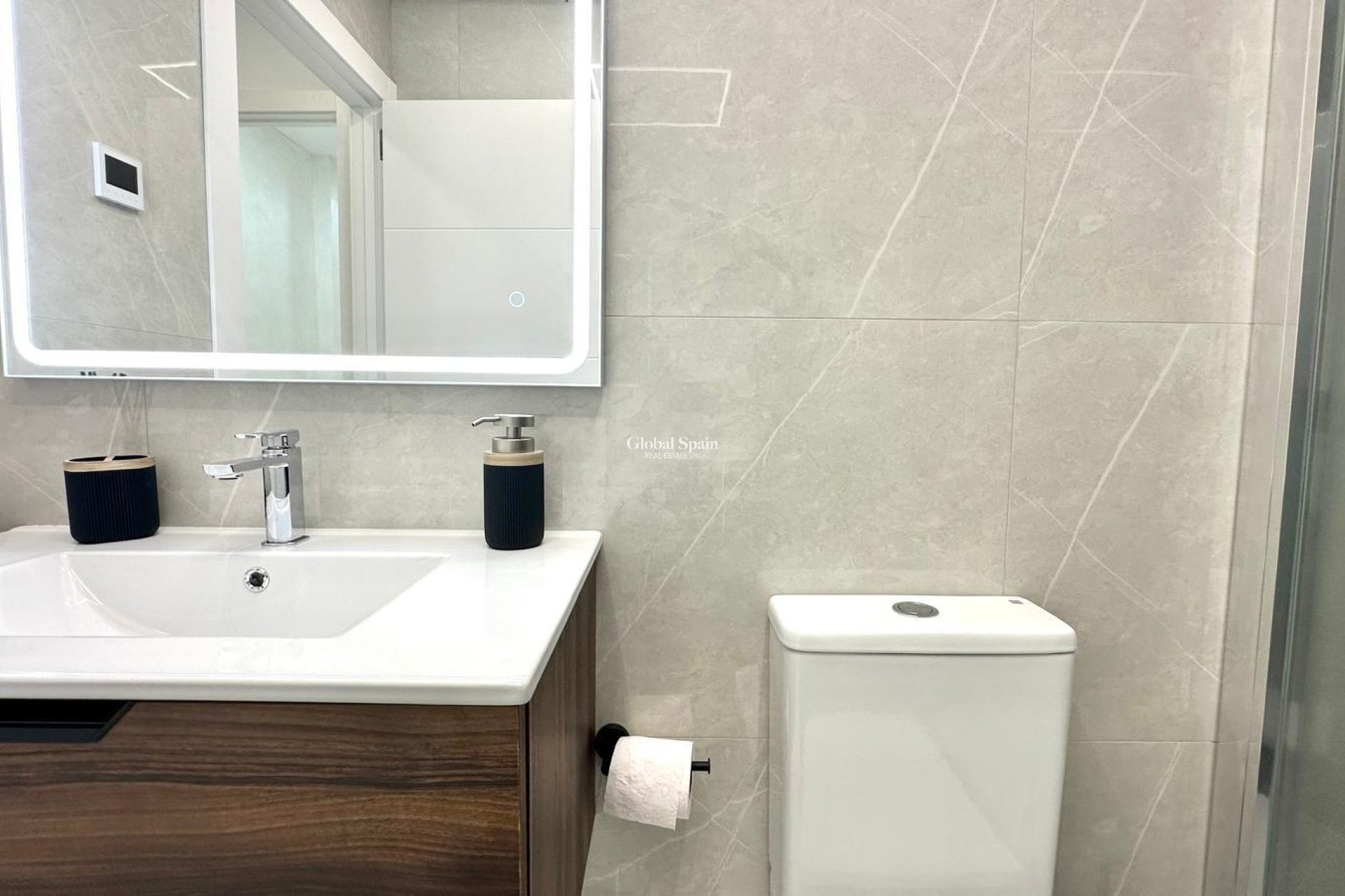 Resale - APARTMENT -
TORREVIEJA - Playa del Cura