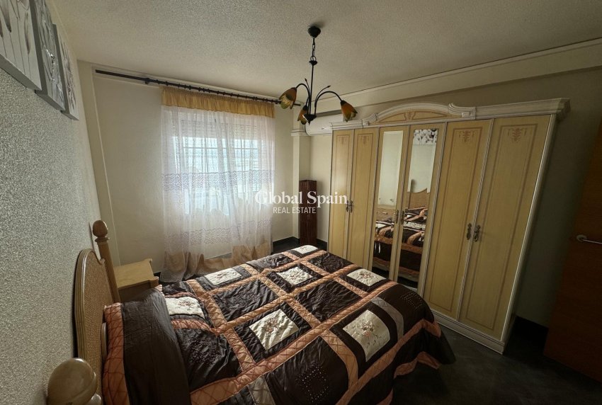 Resale - APARTMENT -
TORREVIEJA - Playa del Cura