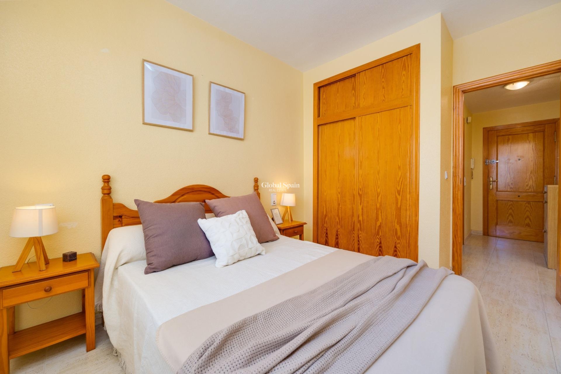 Resale - APARTMENT -
TORREVIEJA - Playa del Cura