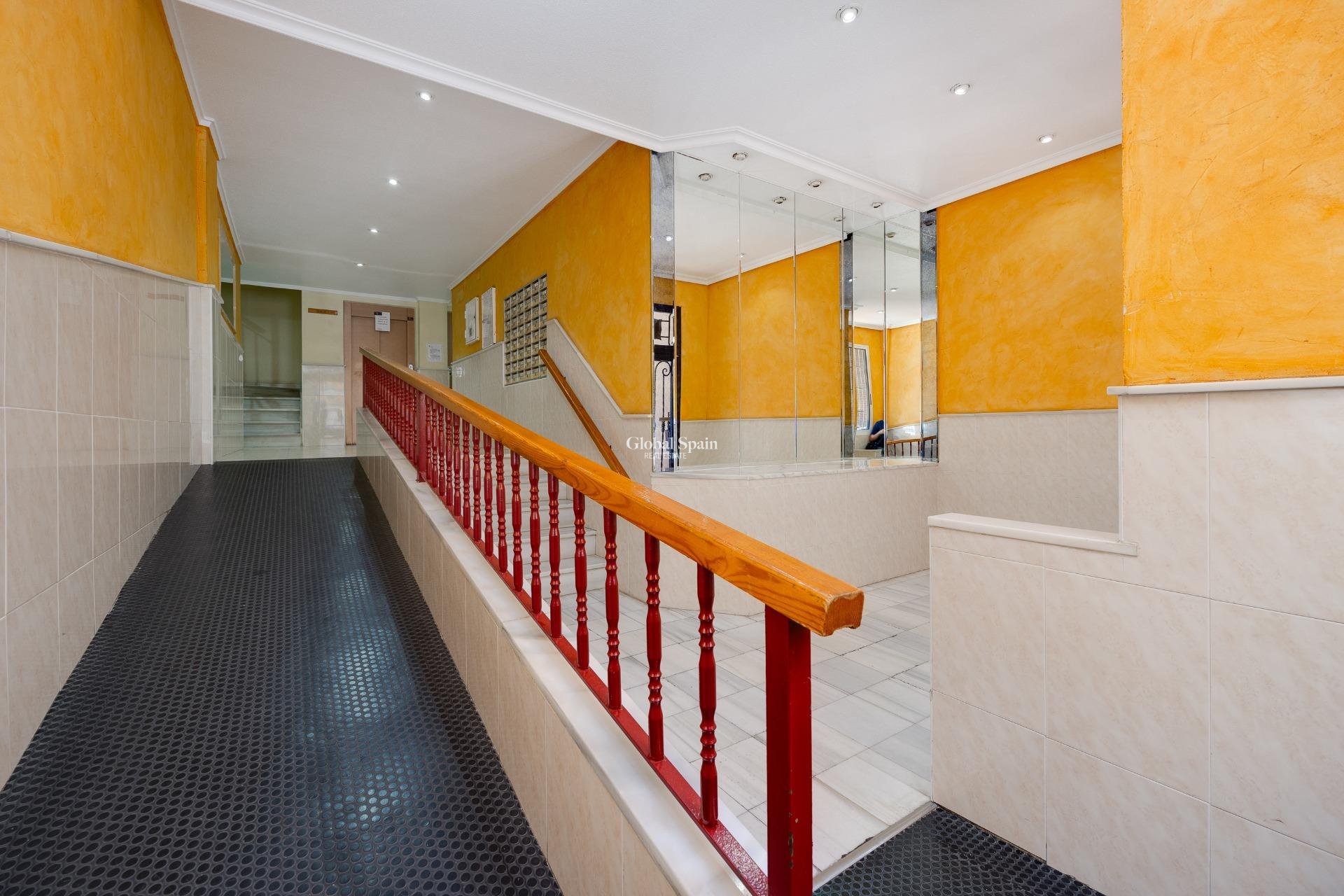 Resale - APARTMENT -
TORREVIEJA - Playa del Cura