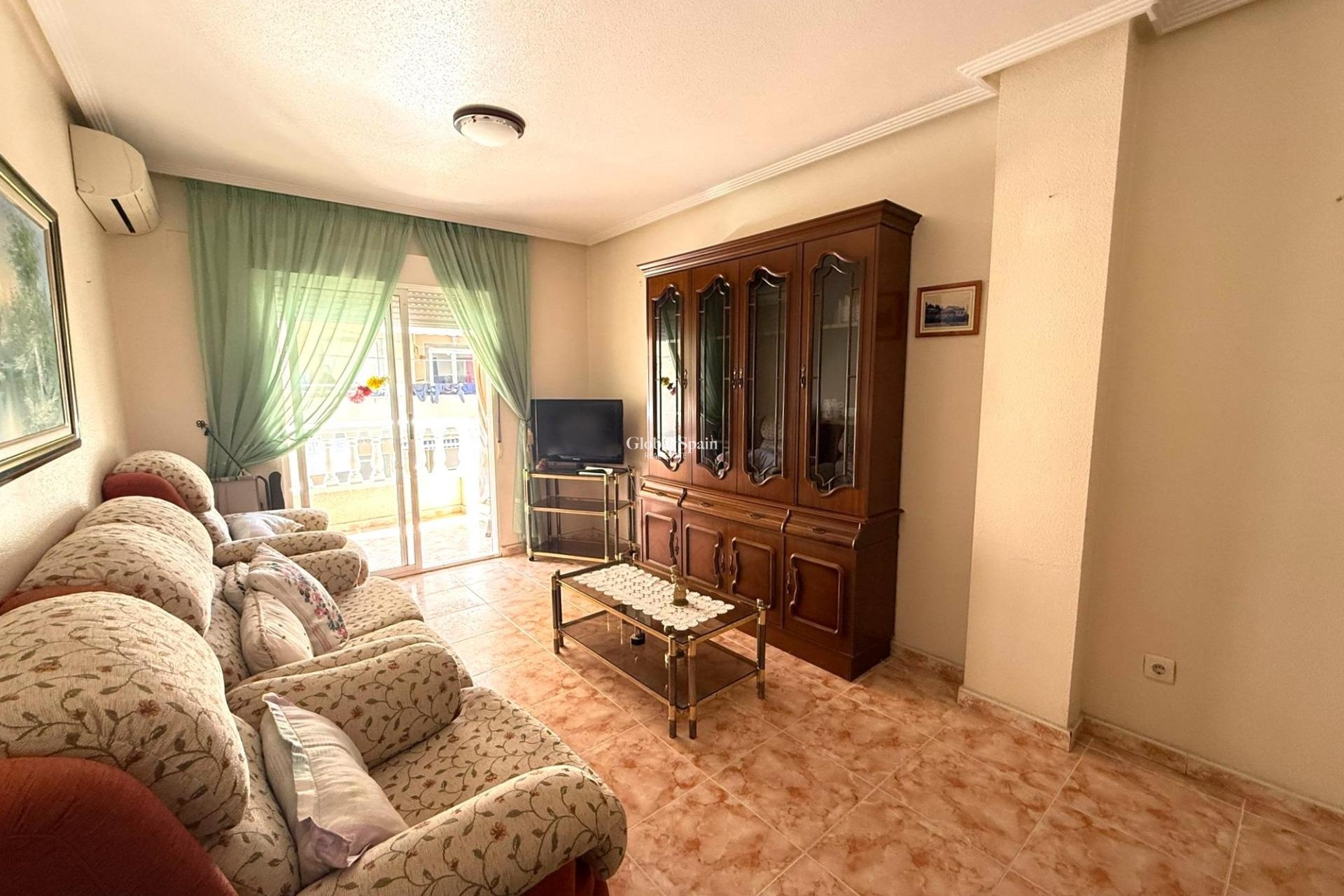 Resale - APARTMENT -
TORREVIEJA - Playa del Cura