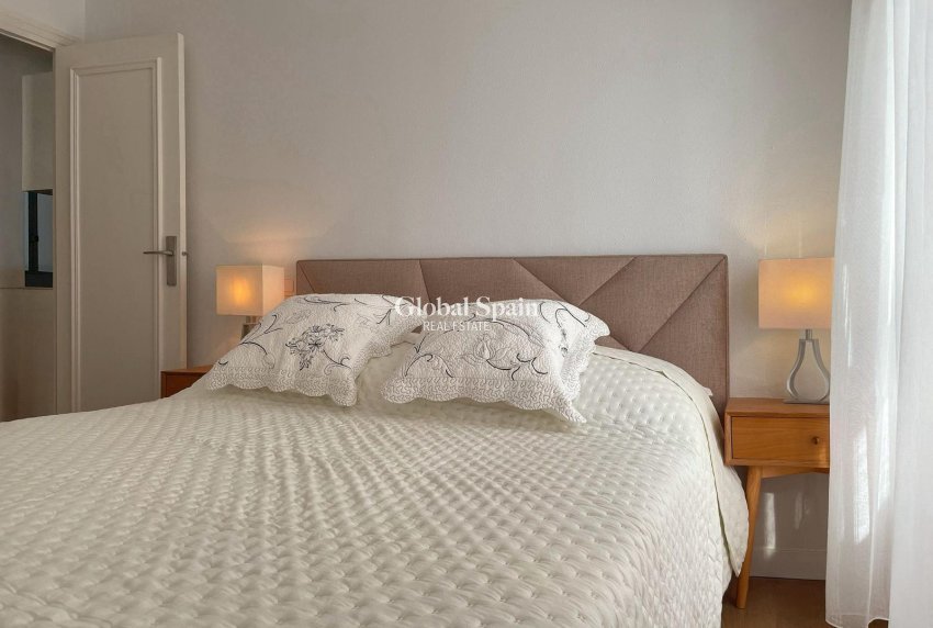 Resale - APARTMENT -
TORREVIEJA - Playa del Cura