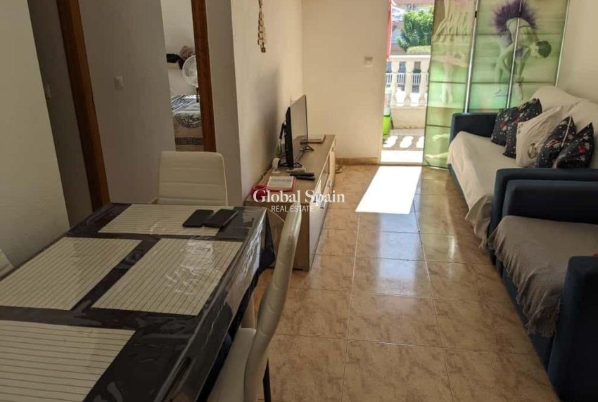 Resale - APARTMENT -
TORREVIEJA - Playa del Cura