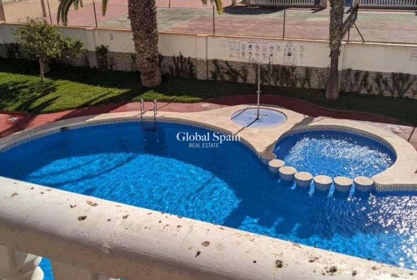 Resale - APARTMENT -
TORREVIEJA - Playa del Cura