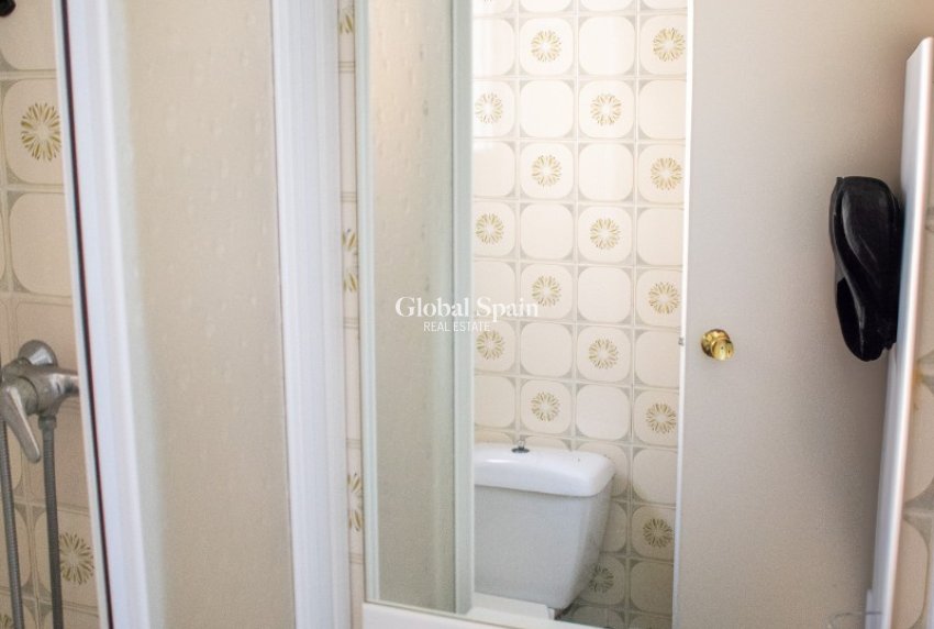 Resale - APARTMENT -
TORREVIEJA - Playa del Cura