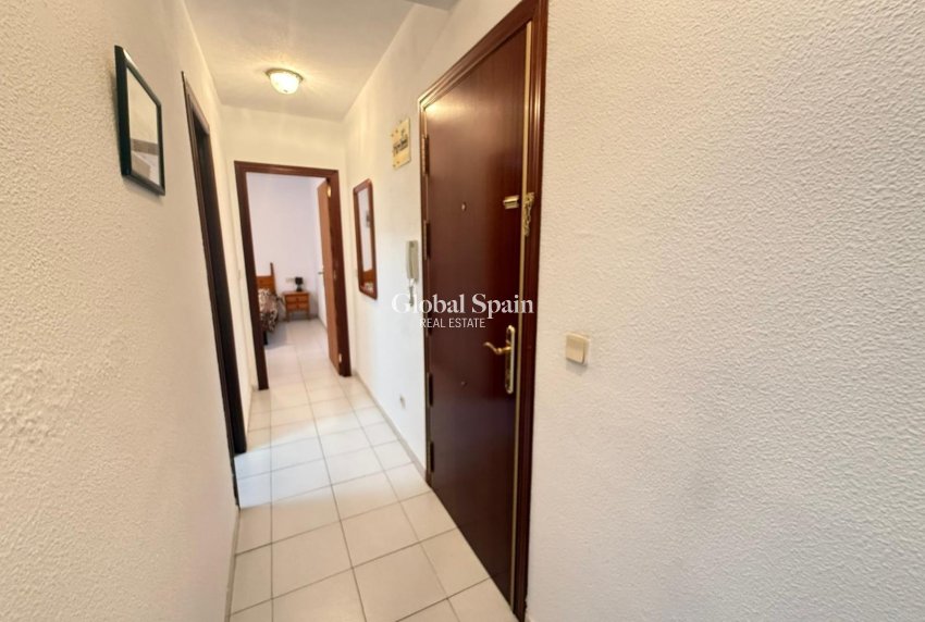 Resale - APARTMENT -
TORREVIEJA - Playa del Cura