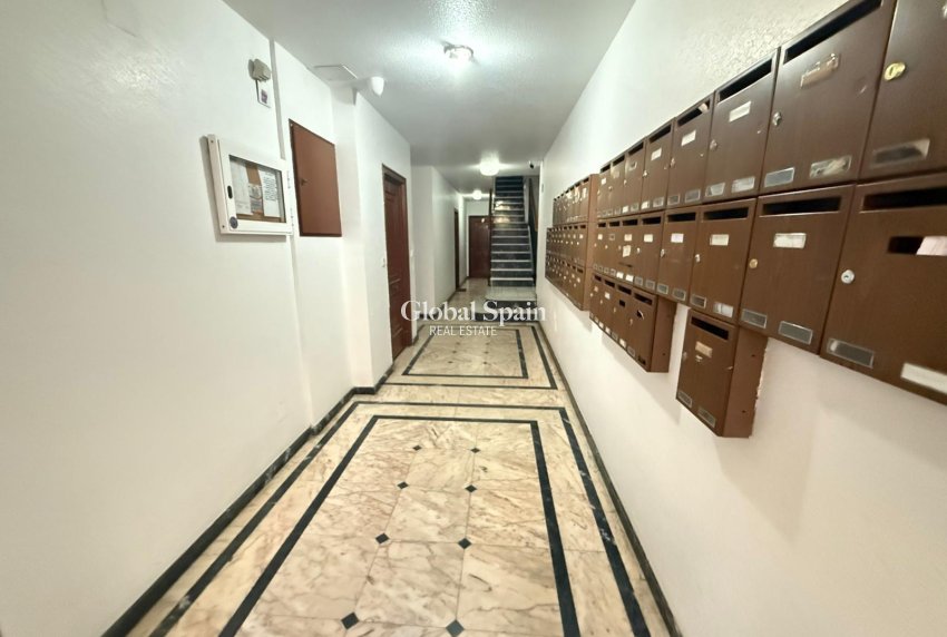 Resale - APARTMENT -
TORREVIEJA - Playa del Cura