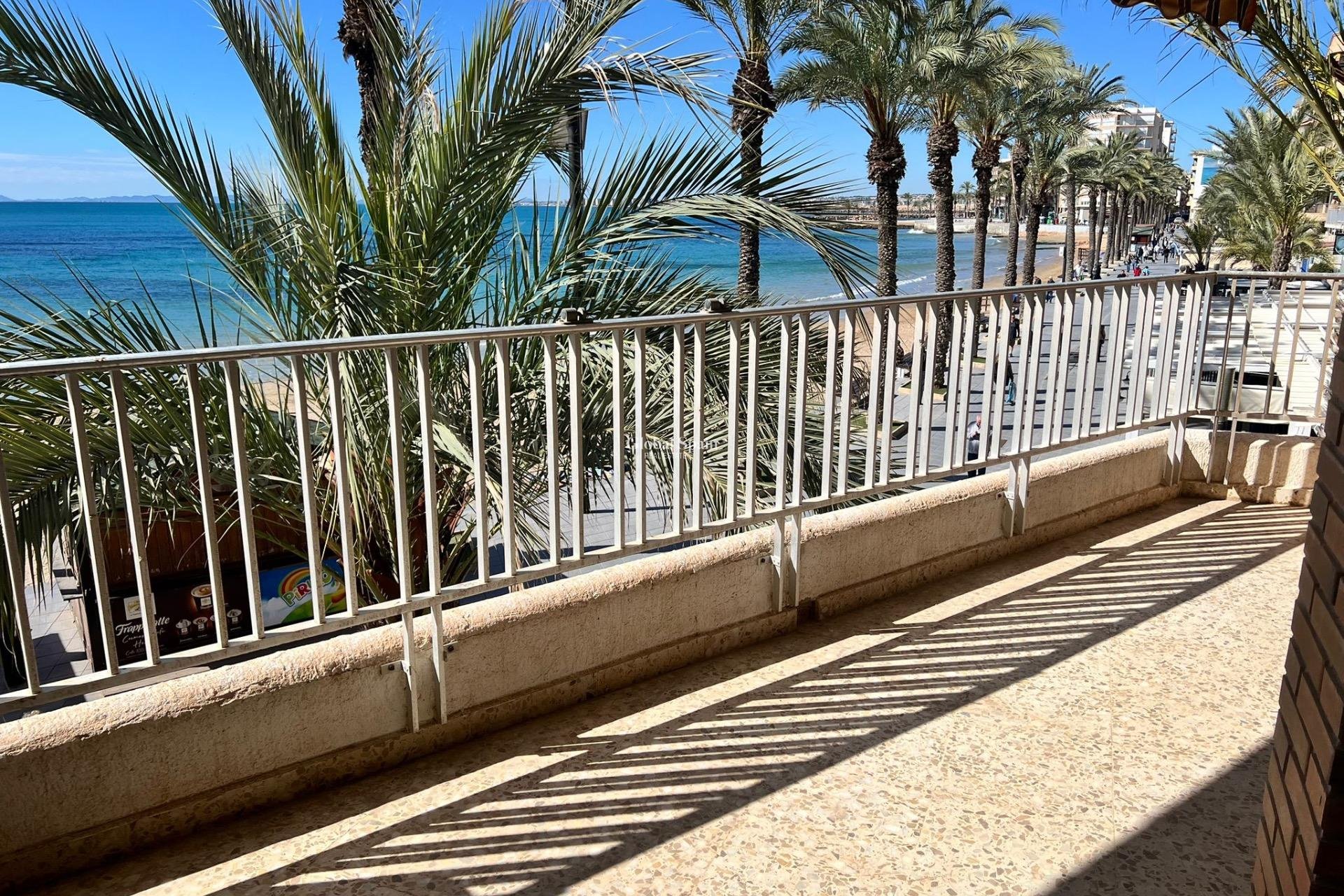 Resale - APARTMENT -
TORREVIEJA - Playa del Cura