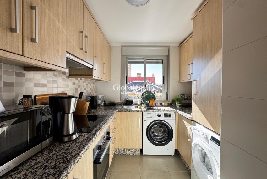 Resale - APARTMENT -
TORREVIEJA - Playa del Cura