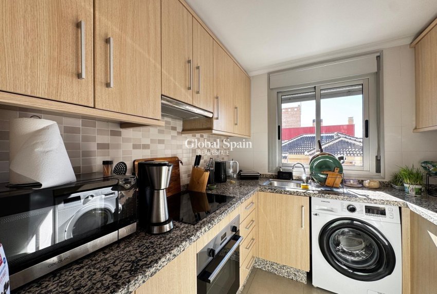 Resale - APARTMENT -
TORREVIEJA - Playa del Cura