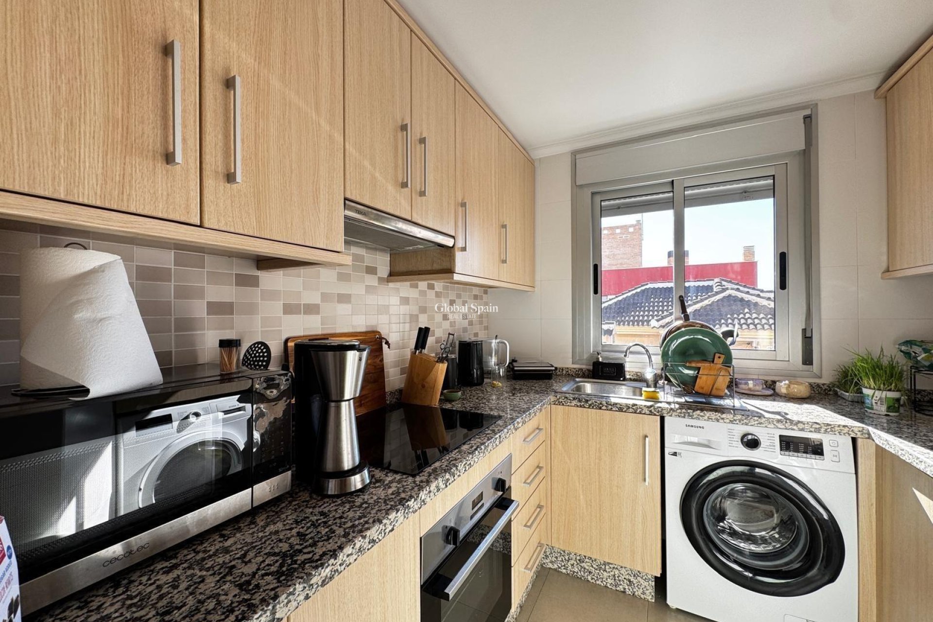 Resale - APARTMENT -
TORREVIEJA - Playa del Cura