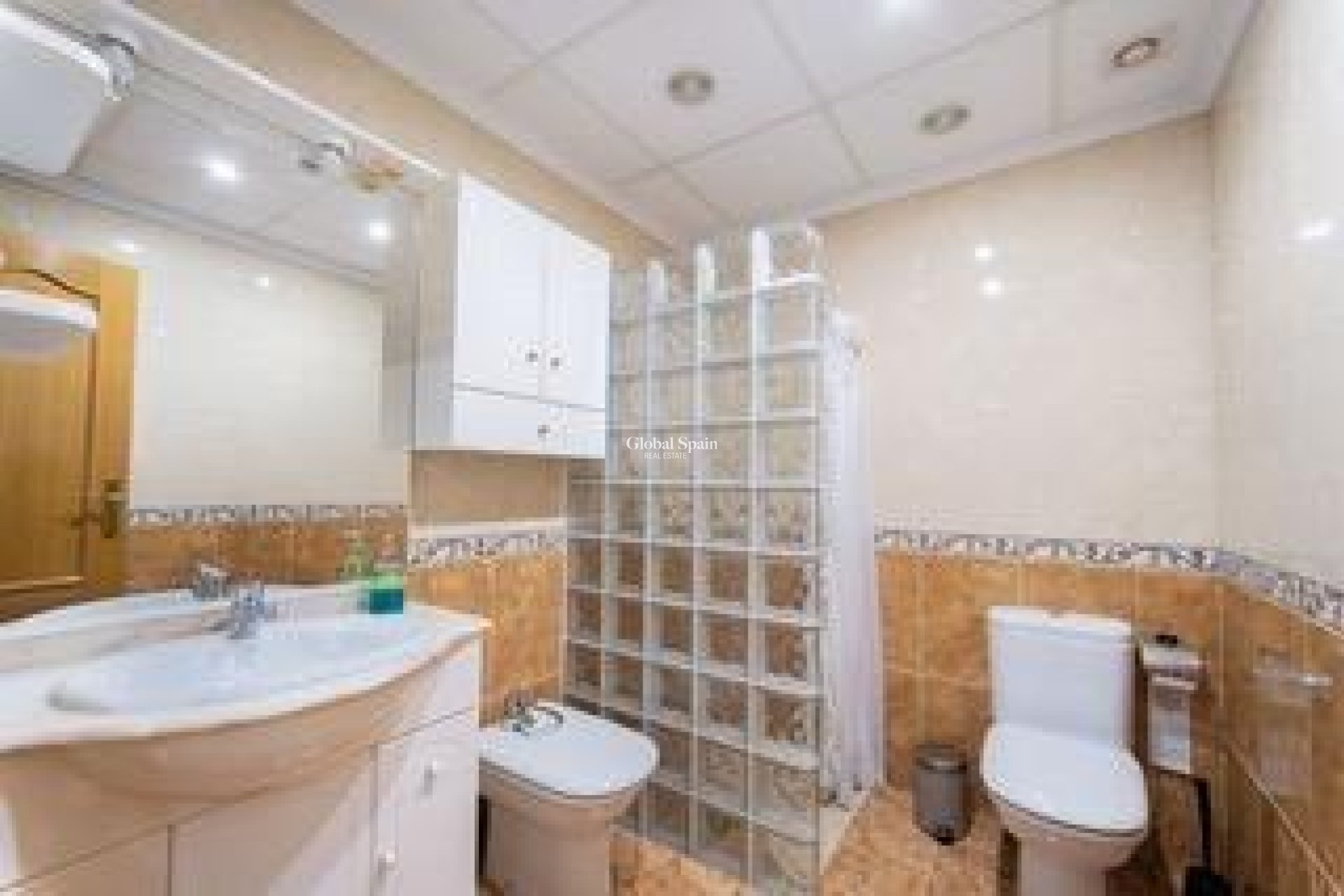 Resale - APARTMENT -
TORREVIEJA - Playa del Cura