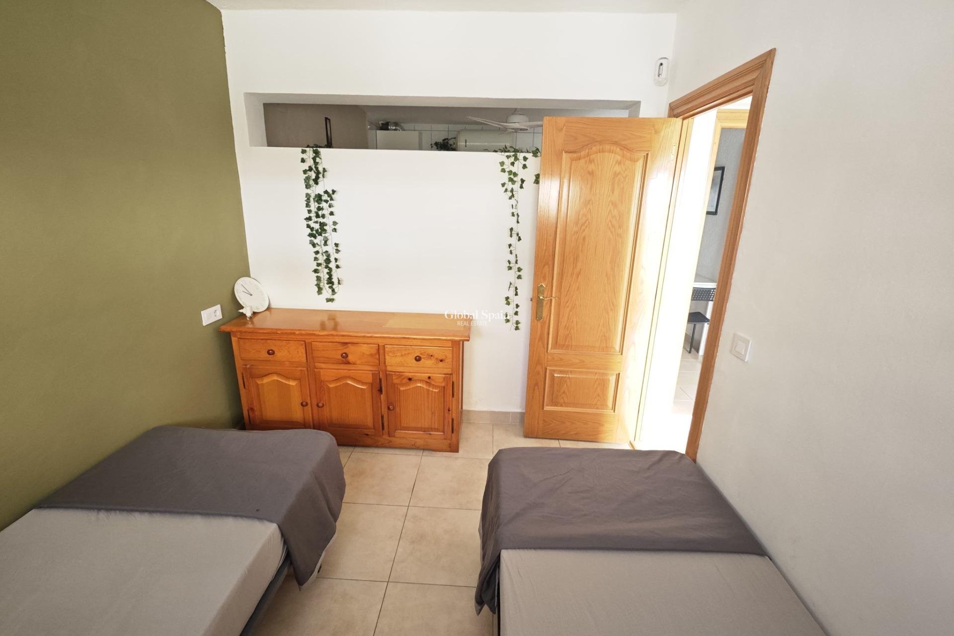 Resale - APARTMENT -
TORREVIEJA - Playa del Cura