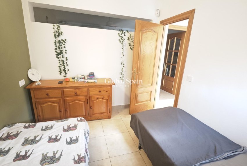 Resale - APARTMENT -
TORREVIEJA - Playa del Cura