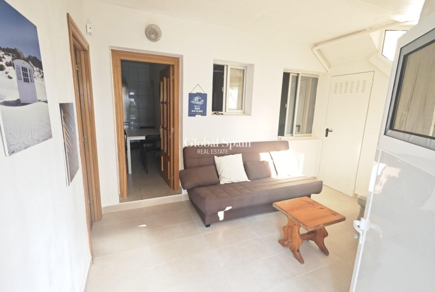 Resale - APARTMENT -
TORREVIEJA - Playa del Cura
