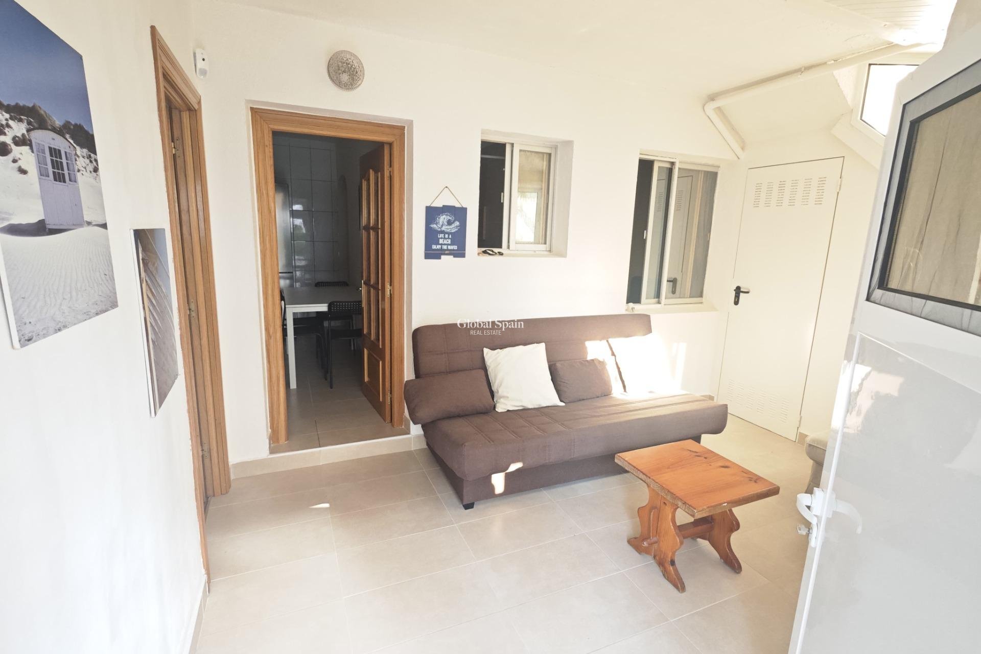 Resale - APARTMENT -
TORREVIEJA - Playa del Cura
