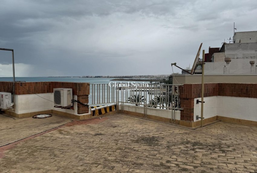 Resale - APARTMENT -
TORREVIEJA - Playa del Cura